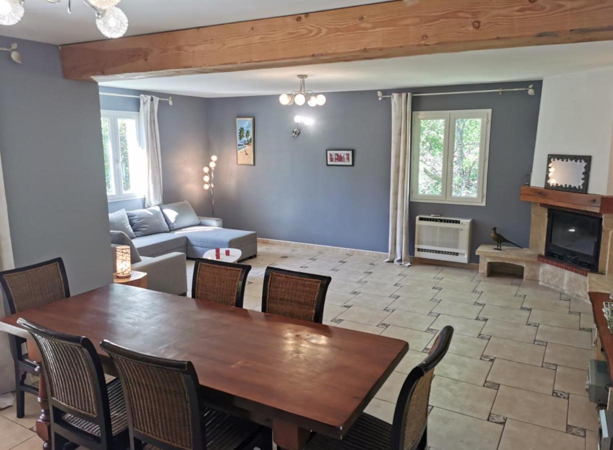 1832 La Rabassiere - *